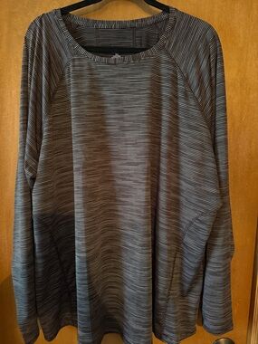 NWOT Tek Gear Striped Long Sleeve Pullover - Black & White